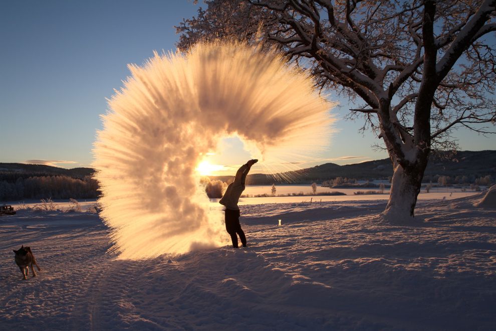 Thow boiling water in the air snow