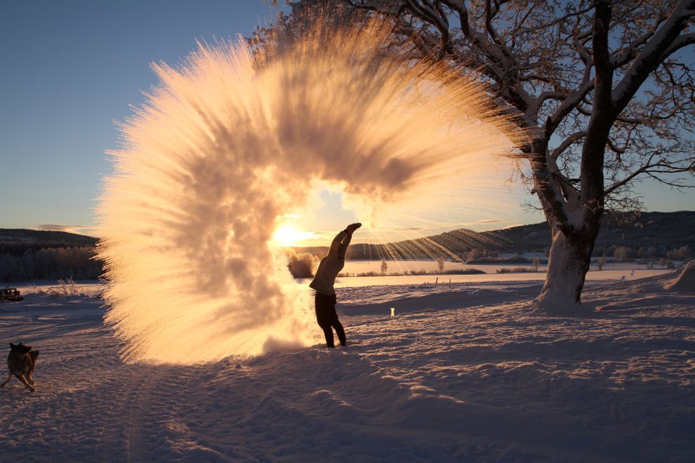 Thow boiling water in the air snow