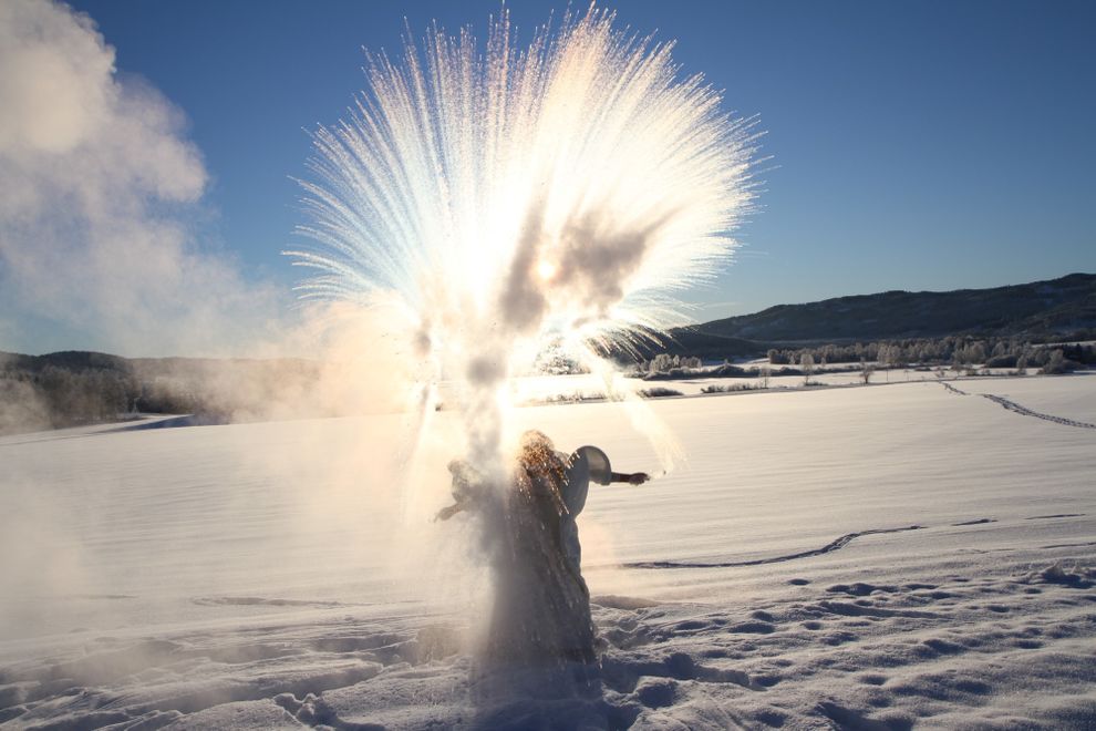 Thow boiling water in the air snow heartshaped bride