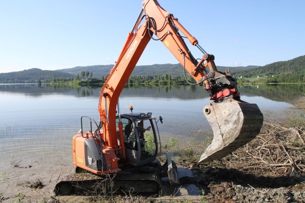 digging ditch