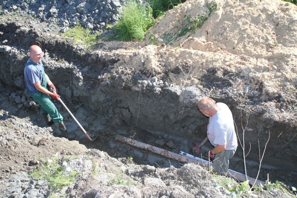 digging ditch